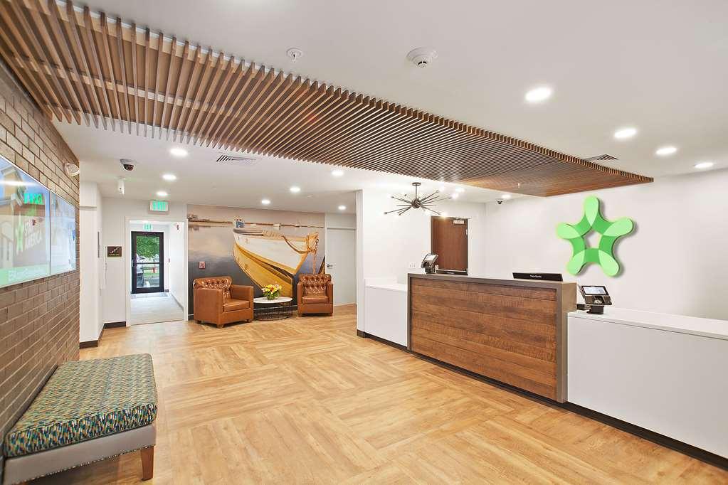 Extended America - - Airport - Blue Lagoon Hotel 2*