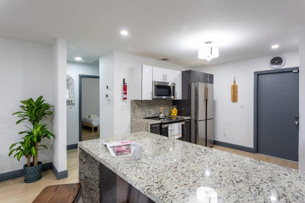 Vakantiehuis Casa Madeira @ The Heart Of Design District Miami