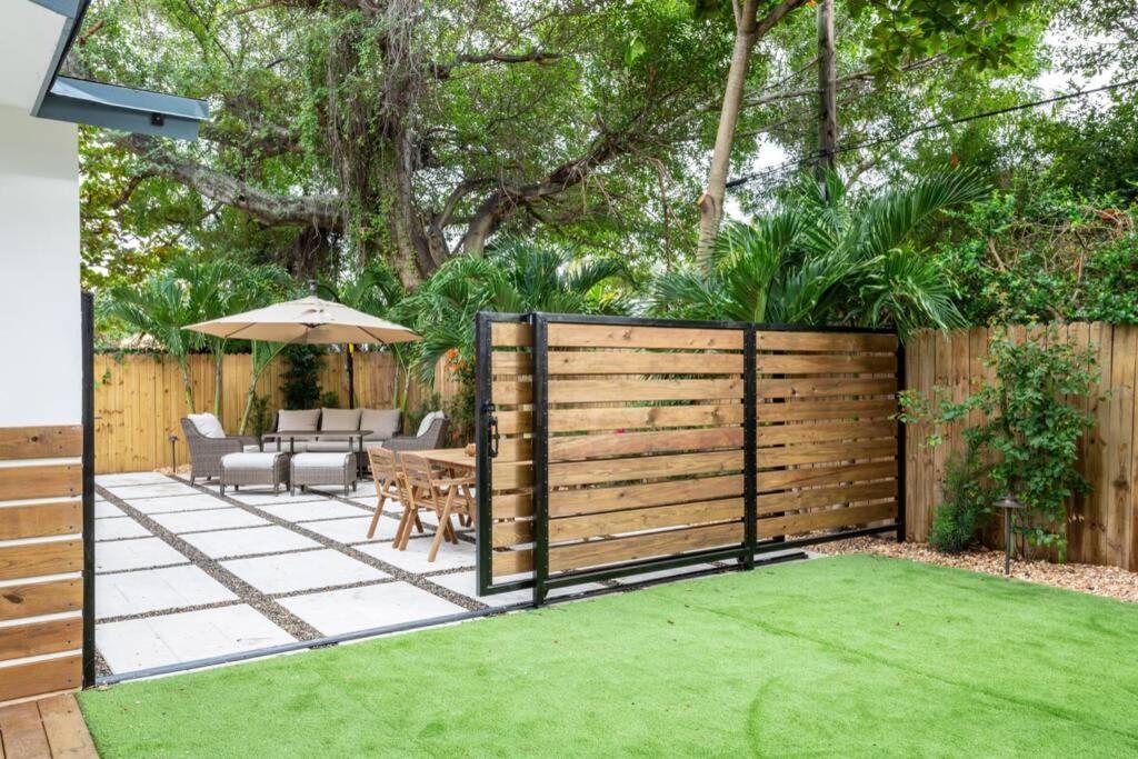 Casa Madeira @ The Heart Of Design District Vakantiehuis *