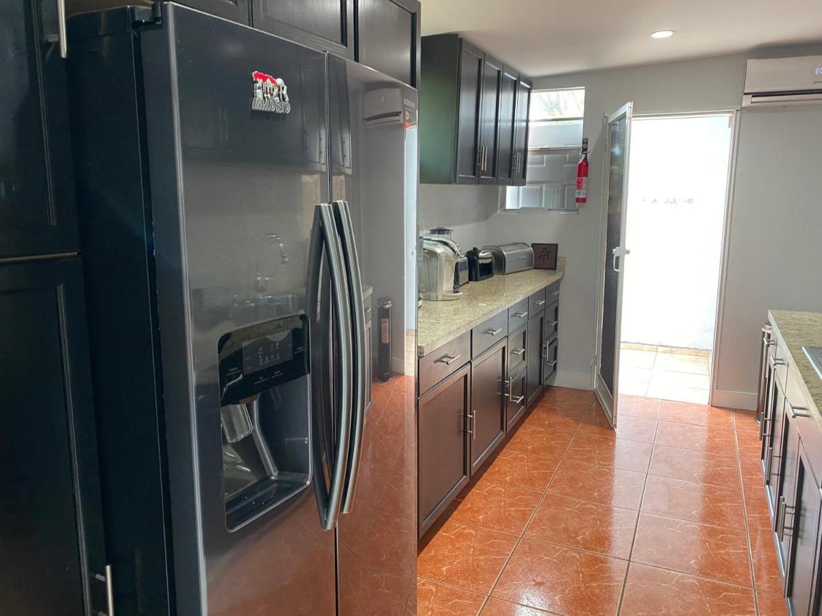 Ferienhaus Main House 3 Bed 2 Bath & 1 Bed 1 Bath *