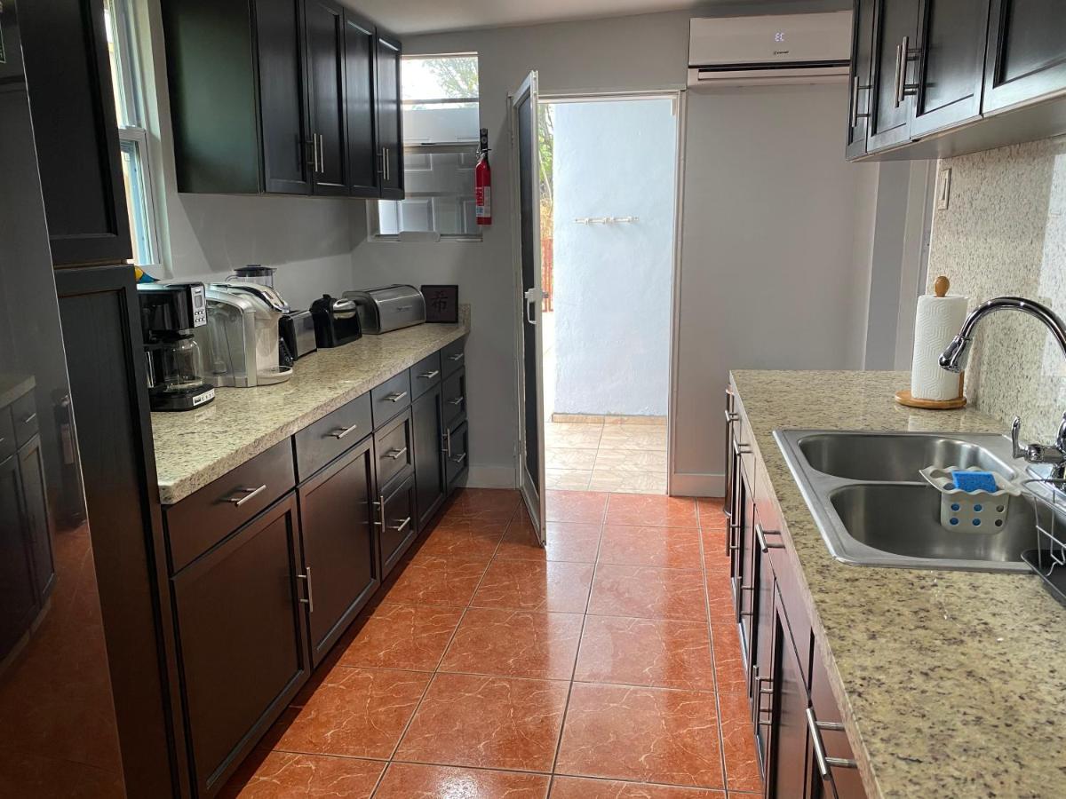Main House 3 Bed 2 Bath & 1 Bed 1 Bath Ferienhaus Miami