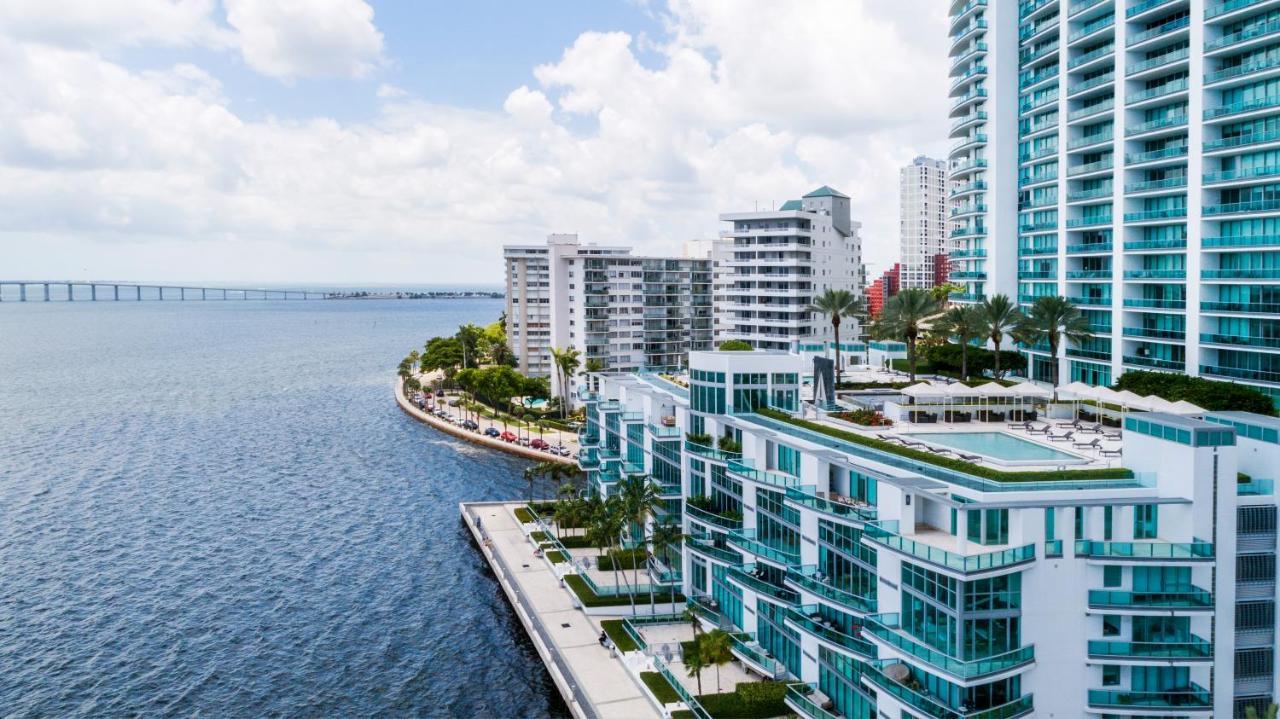 Downtown Brickell Spacious 4 Bedrooms 6 Beds * Miami