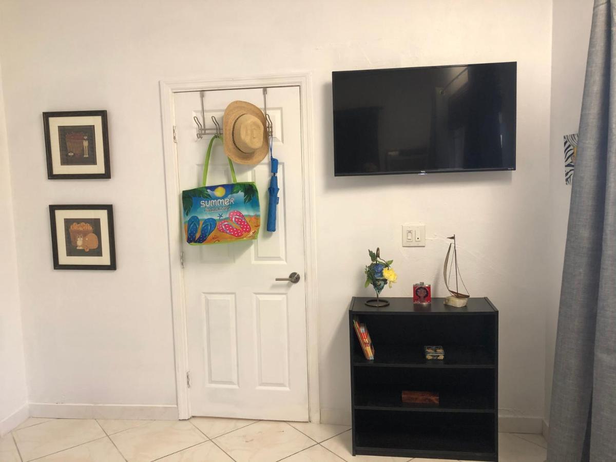 Private In The Heart Of Calle Ocho Privatunterkunft