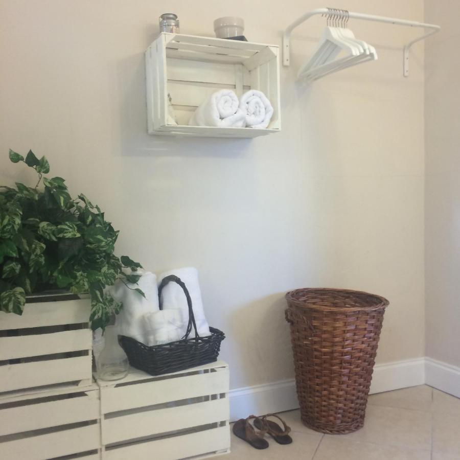 Chic And Comfortable Free Street Parking Appartement Miami