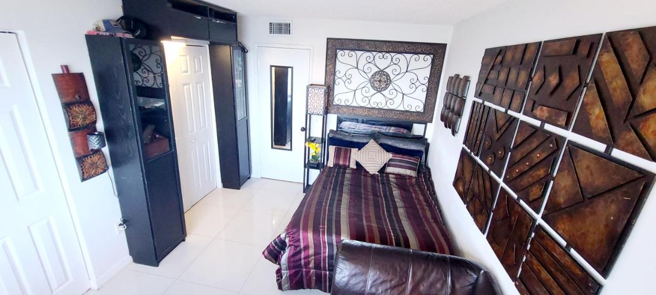 Grace Bay -no Guest house