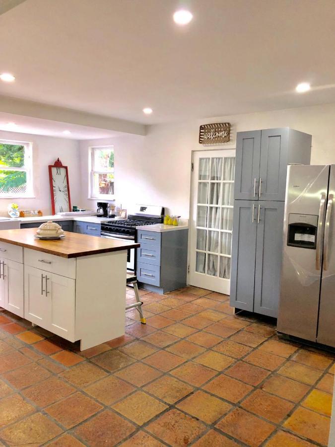 Homestay Colorful And Luminous Near Mia Miami