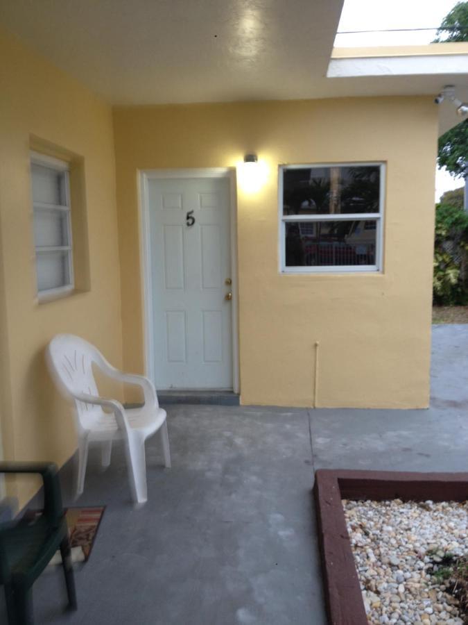 1 Bedroom Near Coconut Grove Apartment Miami
