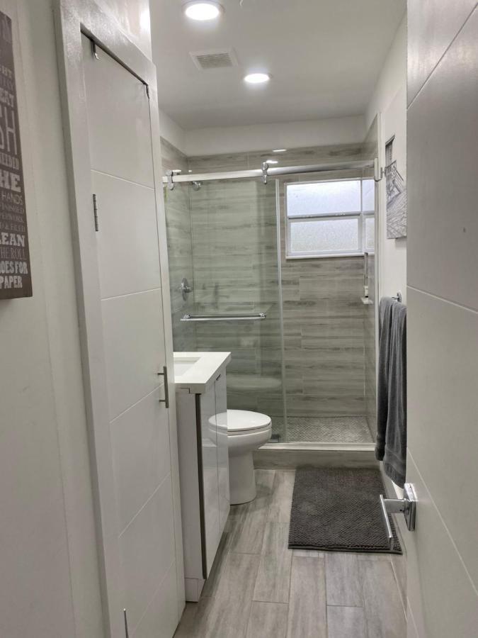 Modern Home, Excellent Location Vakantiehuis *