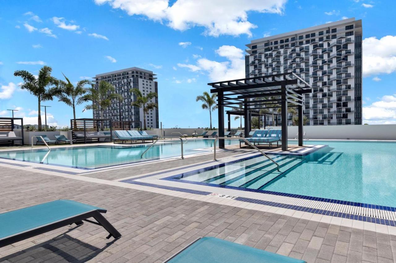 Luxury 2bd In Downtown Doral Apartment