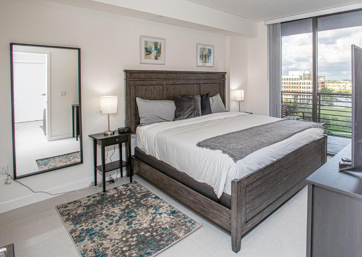 Apartment Luxury 2bd In Downtown Doral