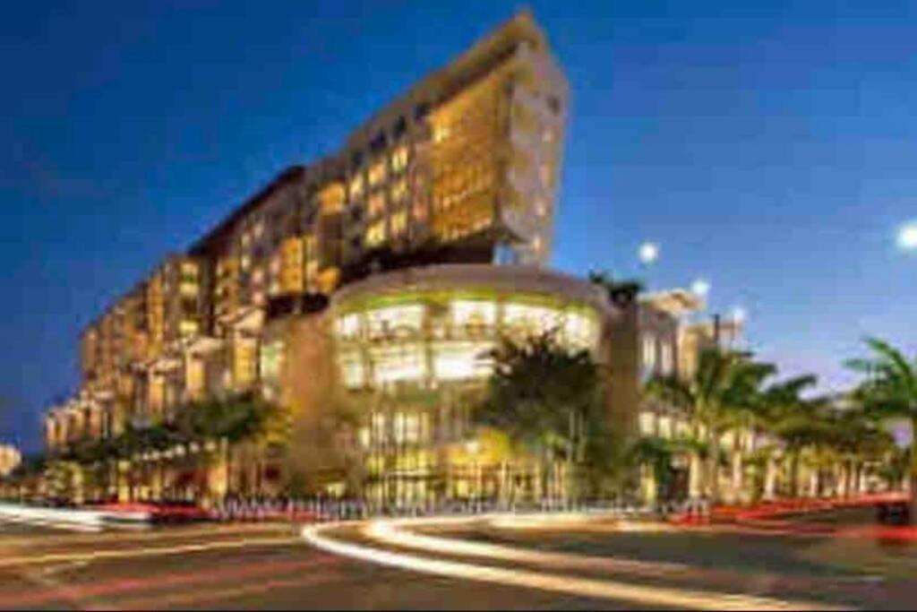 Luxury Exclusive Unit 1Br Midtown / Free Parking