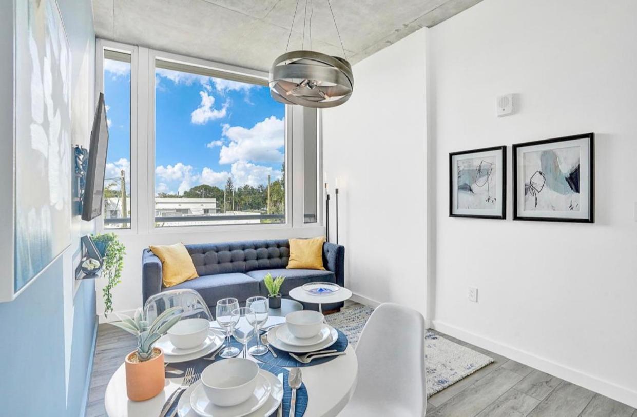 Design District Suites *