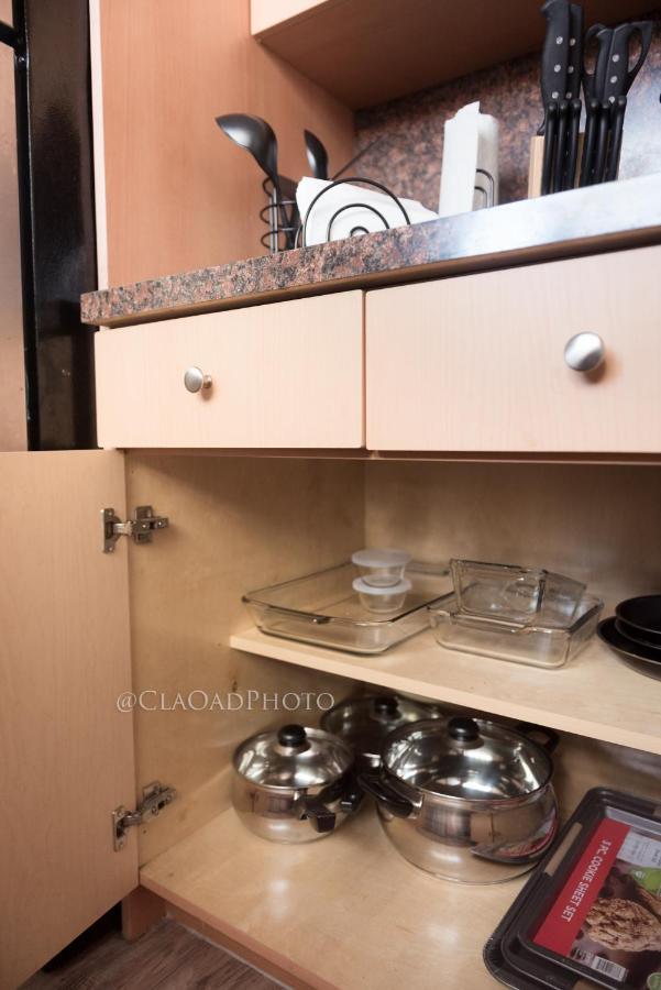 Apt 1br W/free Parking & Wifi *