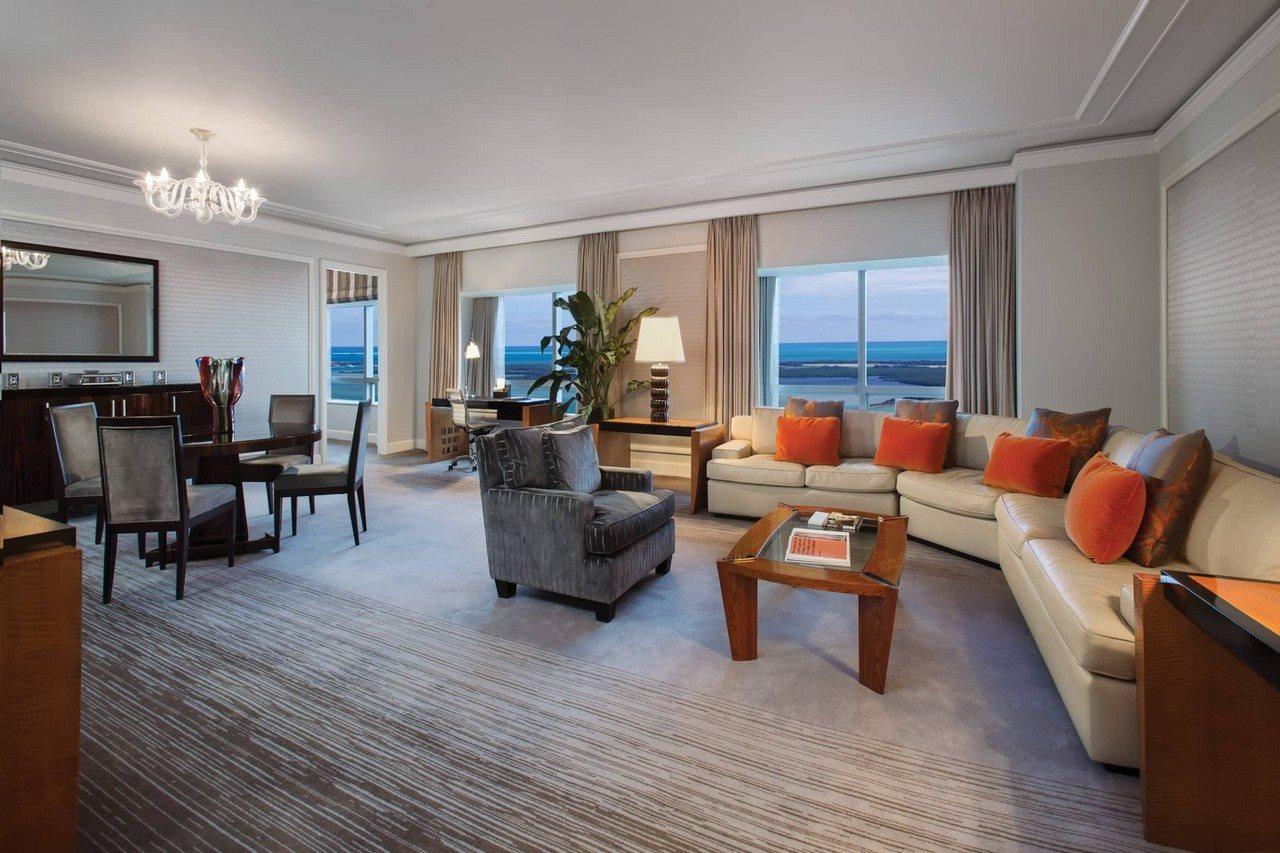 Four Seasons 5*