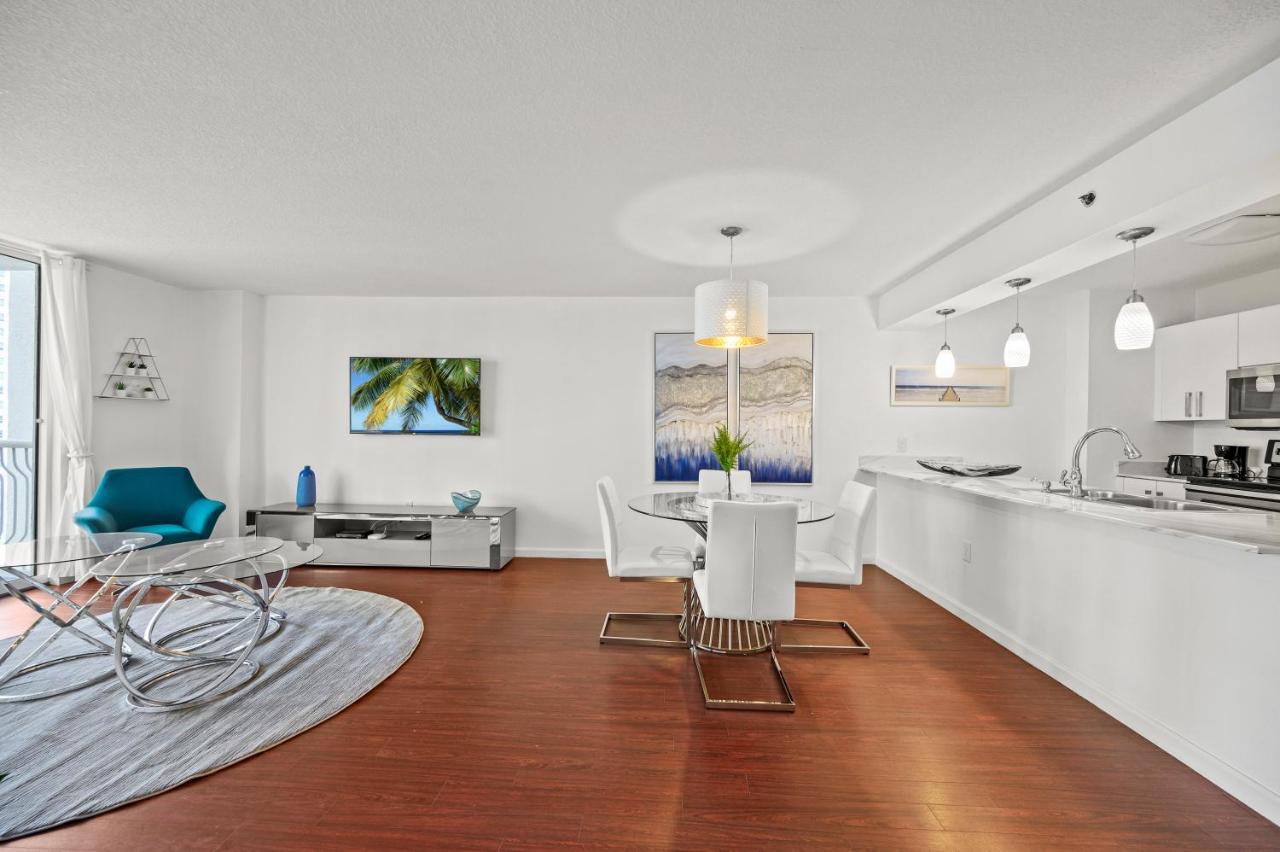 Amazing With Free Parking In Brickell Holiday home Miami