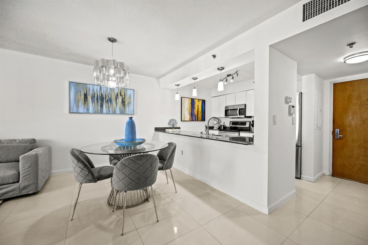 Superb With Parking In Brickell * Miami