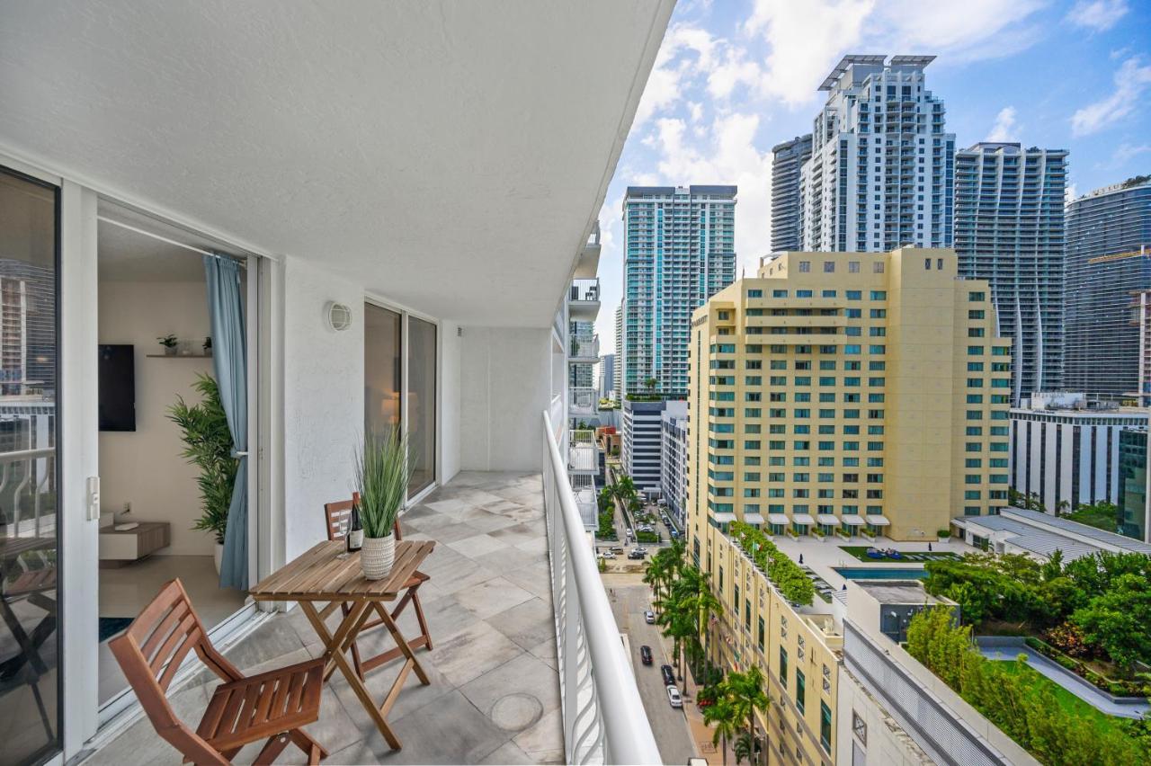 Apartment Superb With Parking In Brickell *