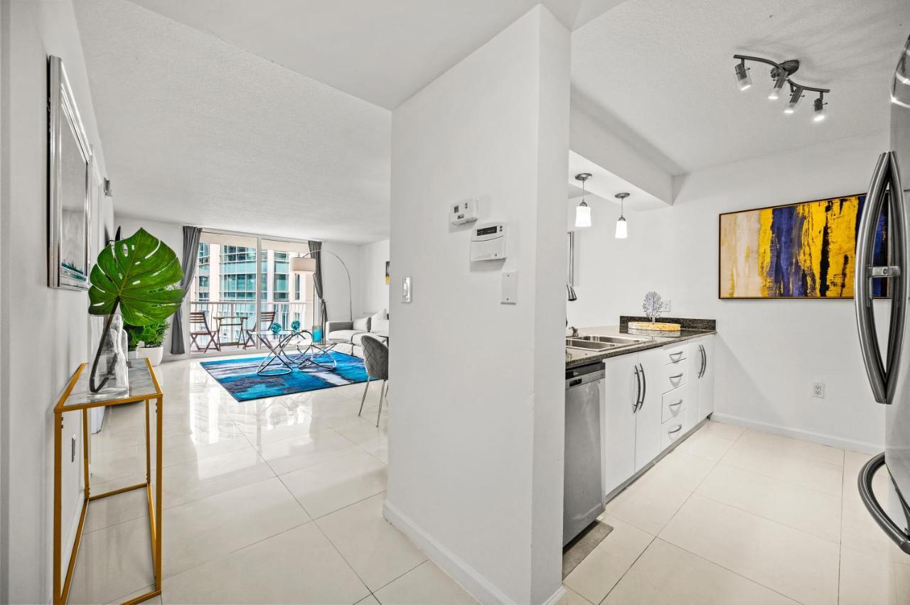 Apartment Superb With Parking In Brickell
