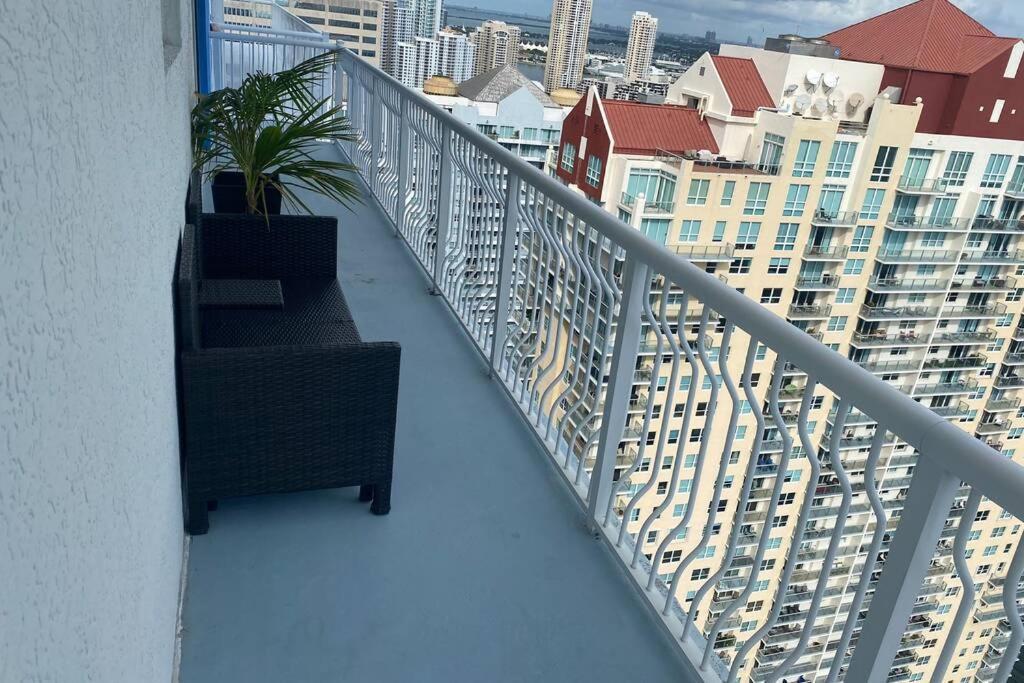 Stunning 2br Penthouse Brickell/direct Oceanview!! Appartement *