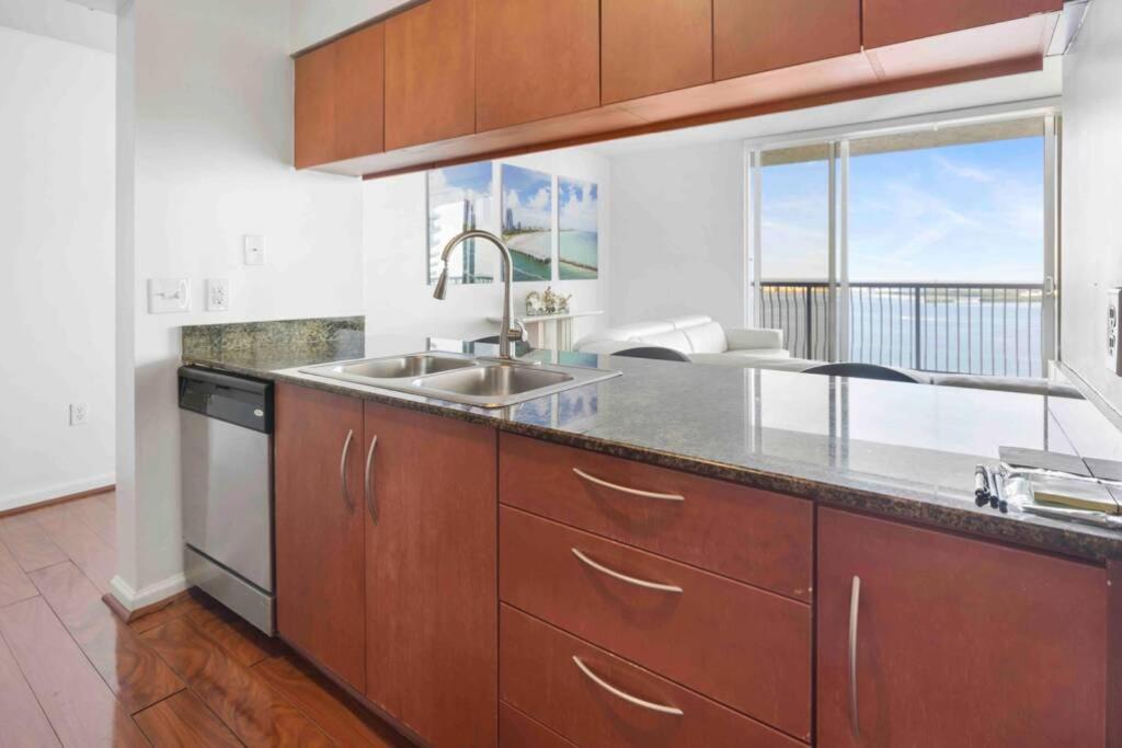 Stunning 2br Penthouse Brickell/direct Oceanview!! Appartement Miami