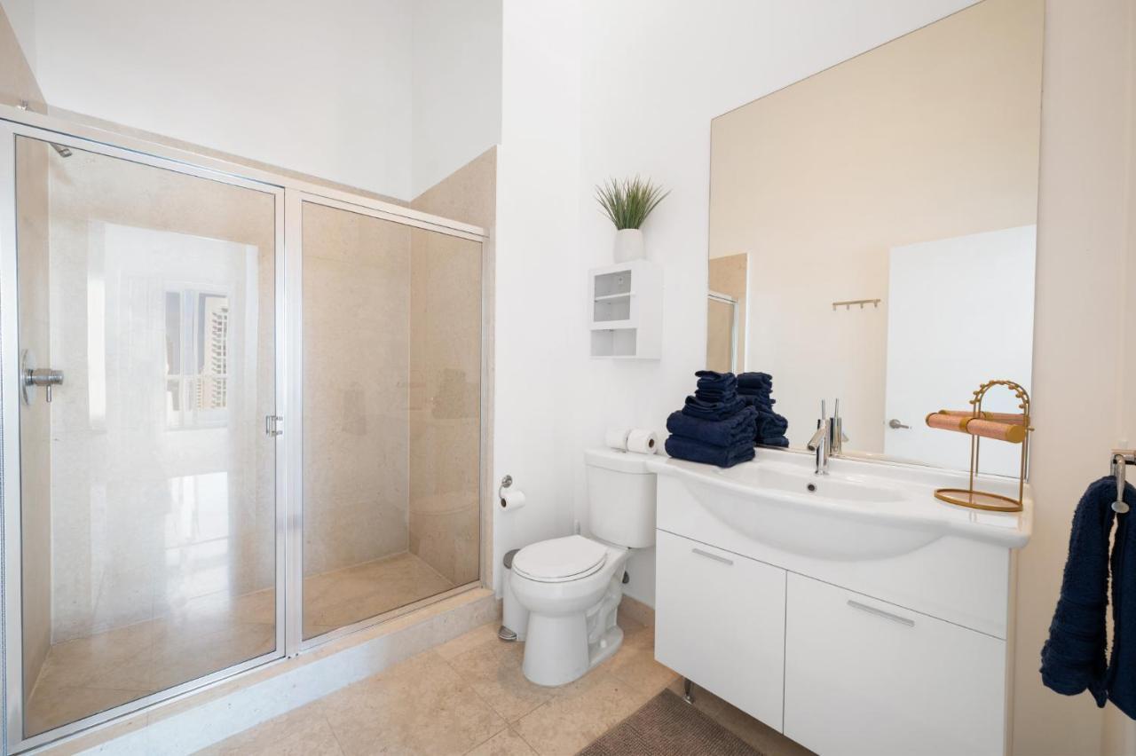 Iconic Luxurious High Ceilings Unit Brickell W *