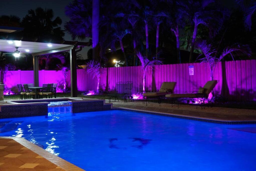 New Luxury Vacation Dream Rental- Sleeps 15! Holiday home