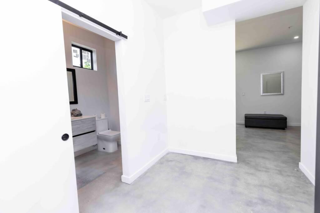Apartment Huge 4 Bedroom Townhouse W/ Private Rooftop & Bbq Miami
