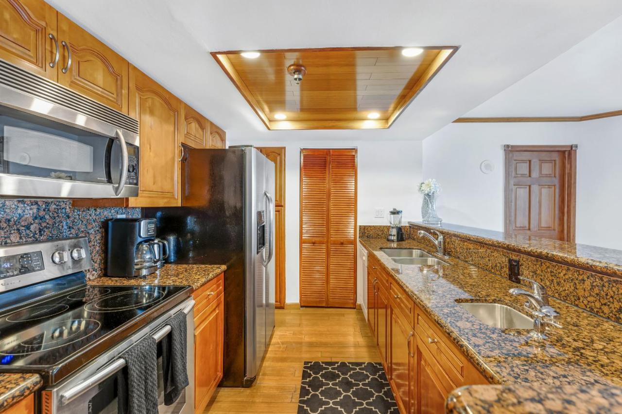 Stunning Balcony Views 3 Bedroom Miami