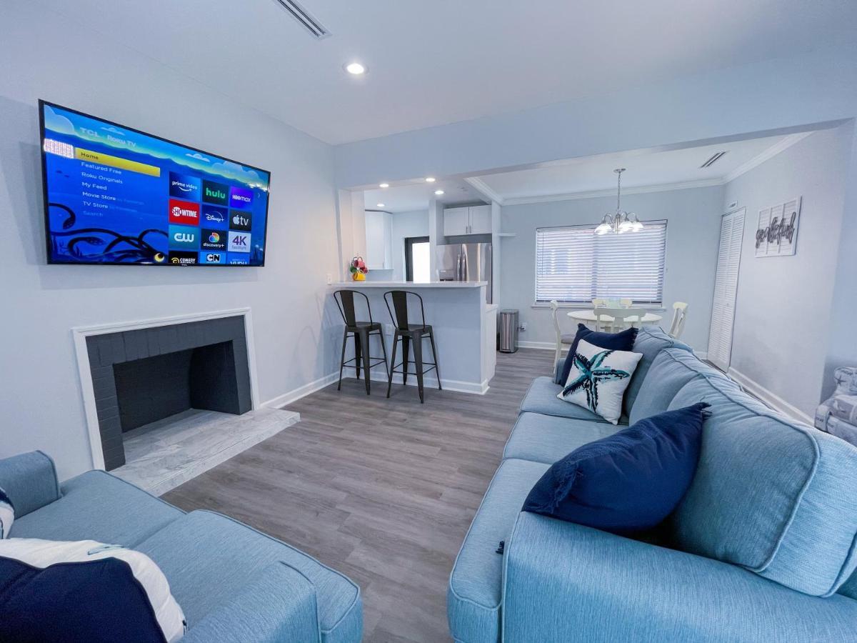 Great In South Florida! -d-centrally Located Apartment *
