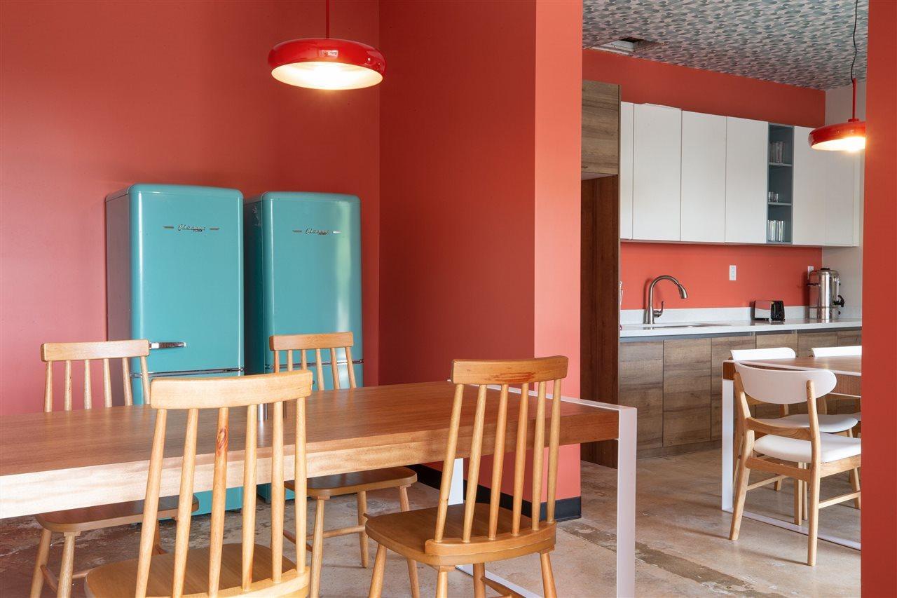 Selina Gold Dust Hotel