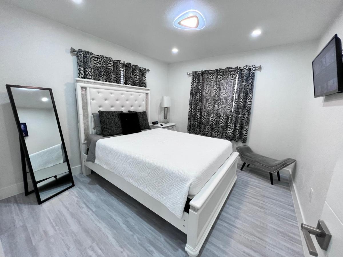 Apartment Stylish 2 Bedrooms By International Airport Miami