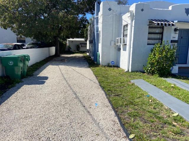 Private Near Airport - Free Parking - 01 Accommodatie bij particulieren *