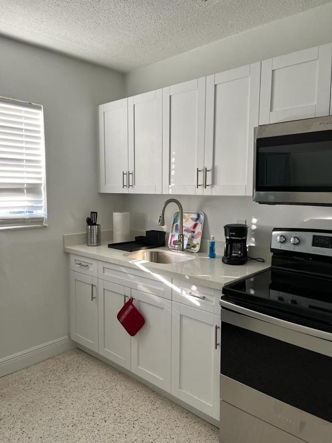 Blue-Max Apartments Apartment Miami