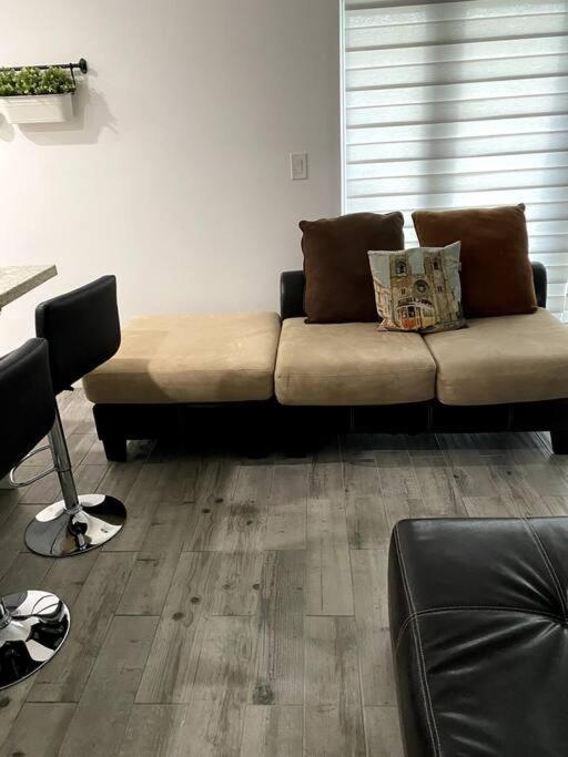 Quiet And Spacious Townhouse In Holiday home Miami