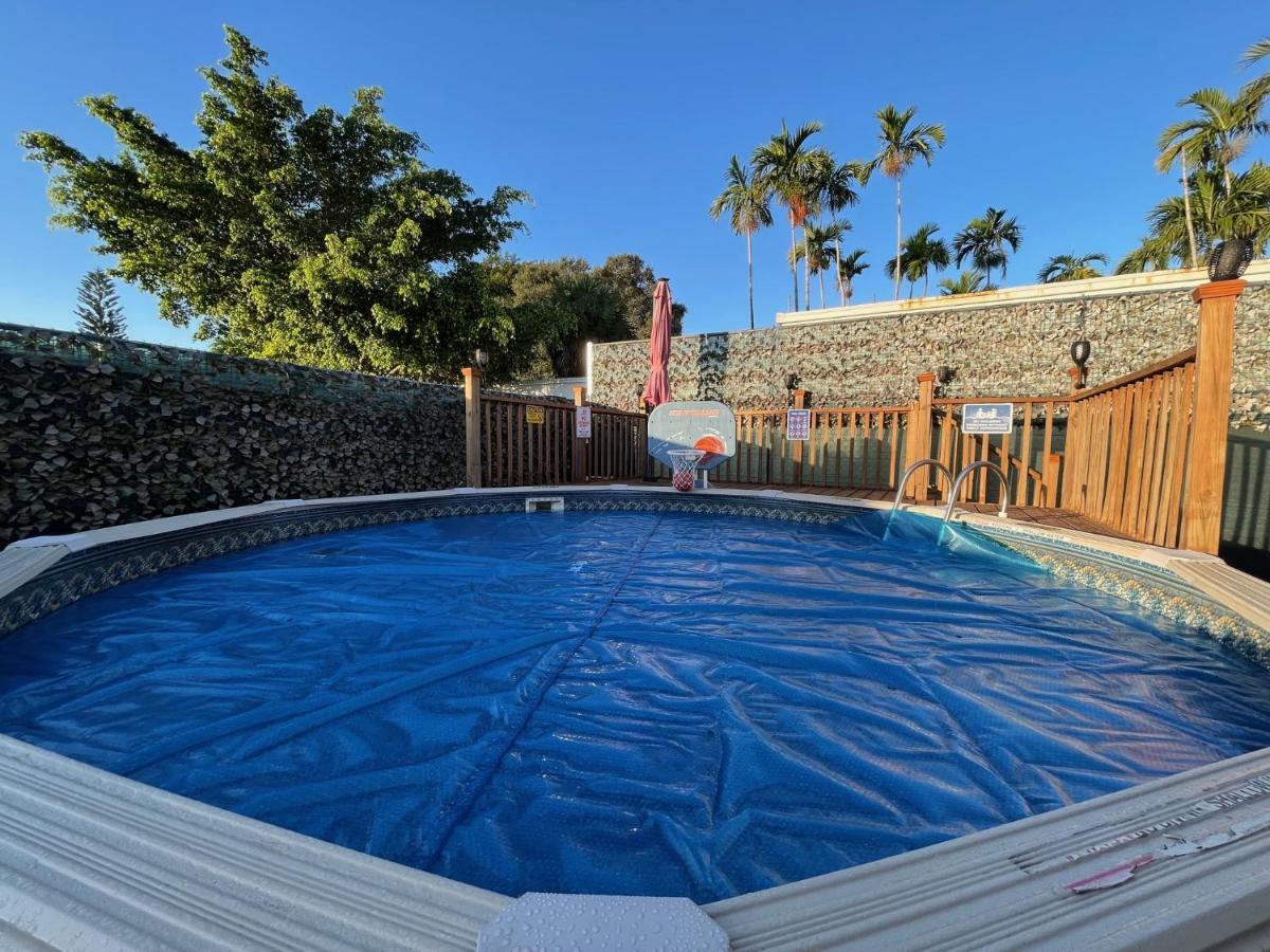 Cozy Mia Airport Pool Vakantiehuis *