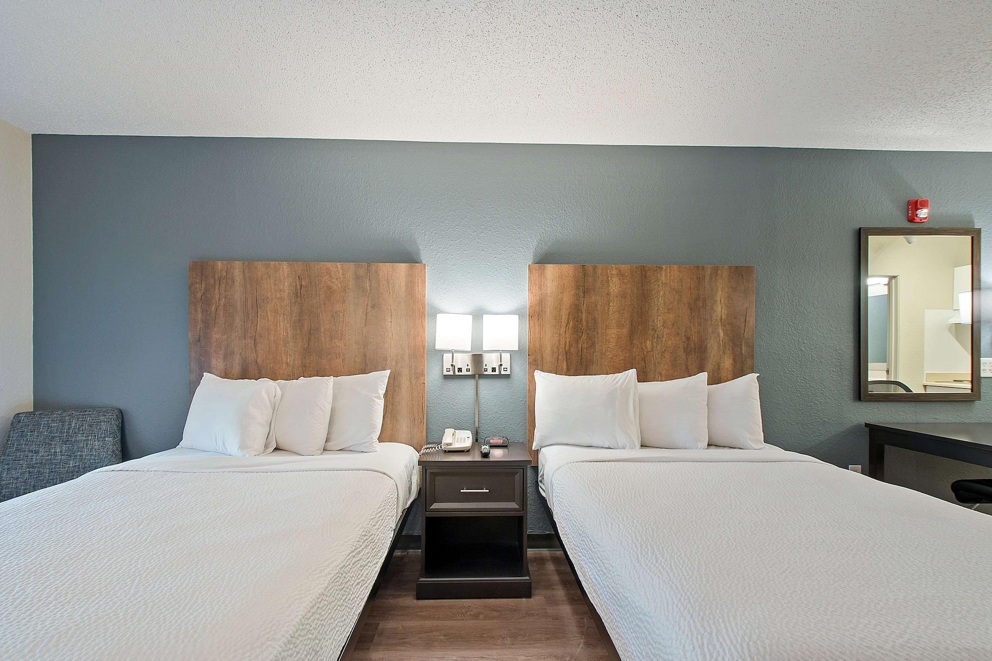 Extended America - - Airport - Blue Lagoon Hotel 2*