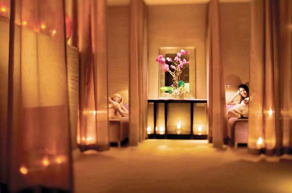 Four Seasons 5* Miami