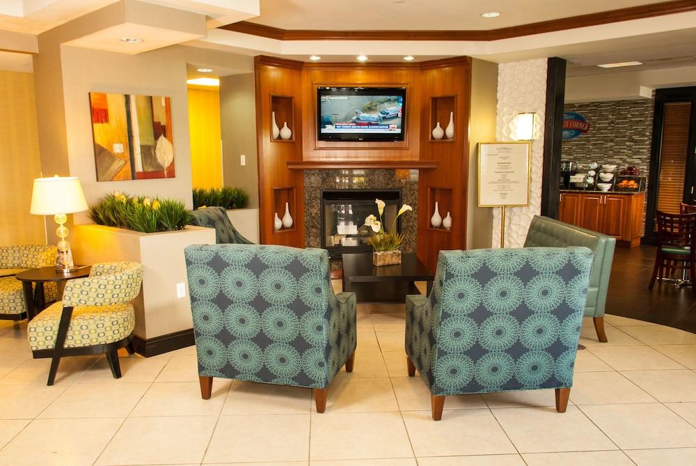 Hotel Spark By Hilton Miami Doral