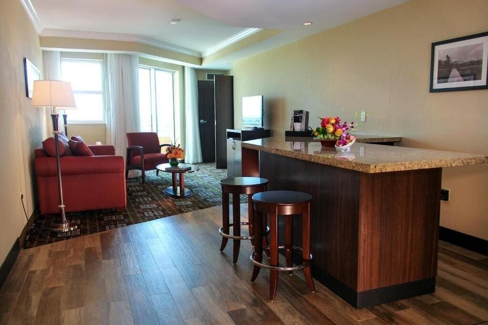Miccosukee Casino & (adults Only)