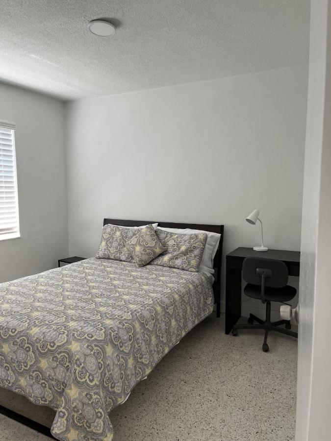 Blue-Max Apartments