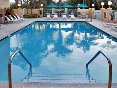 La Quinta By Wyndham Airport East Hotel