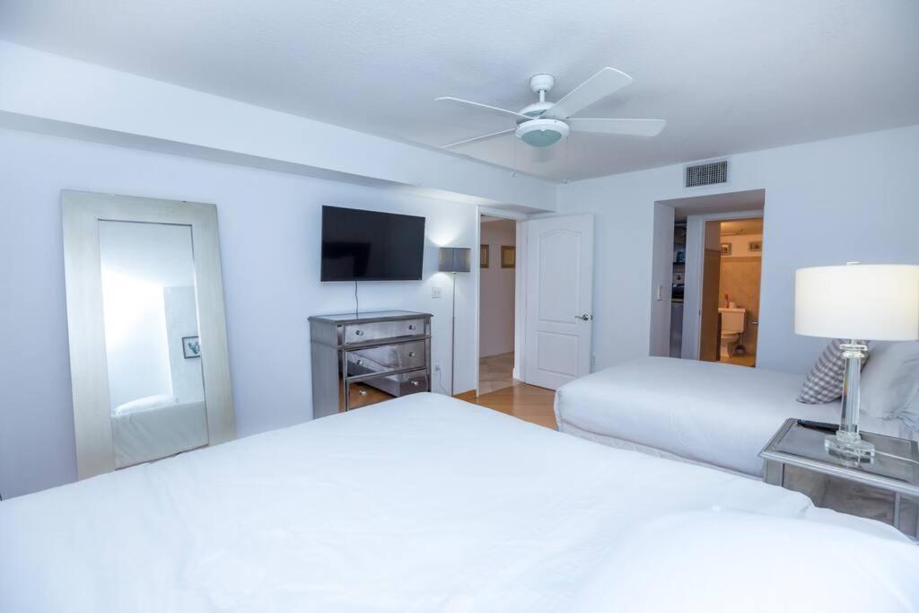 Amazing 2 Bedroom At Brickell, Free Parking Appartement