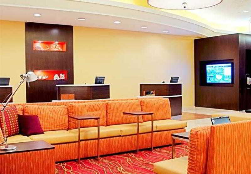 Courtyard Downtown Brickell Area Hotel 3*