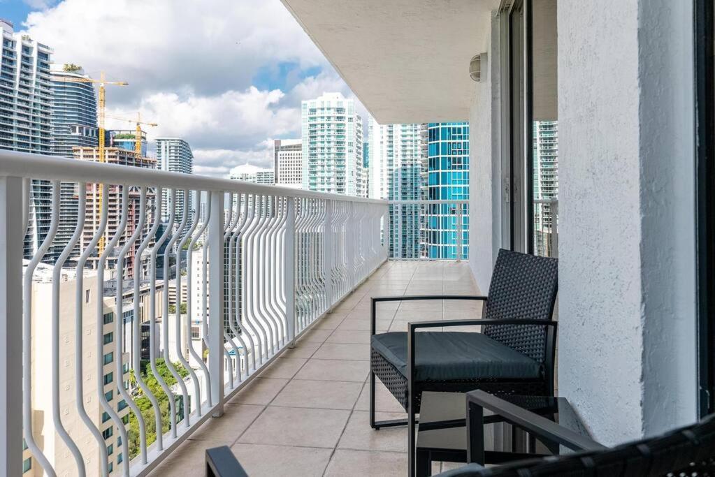 Beautiful 3 Bedroom In Brickell Appartement *