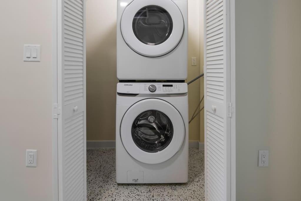 Apartment Comfy Monthly Near Miami