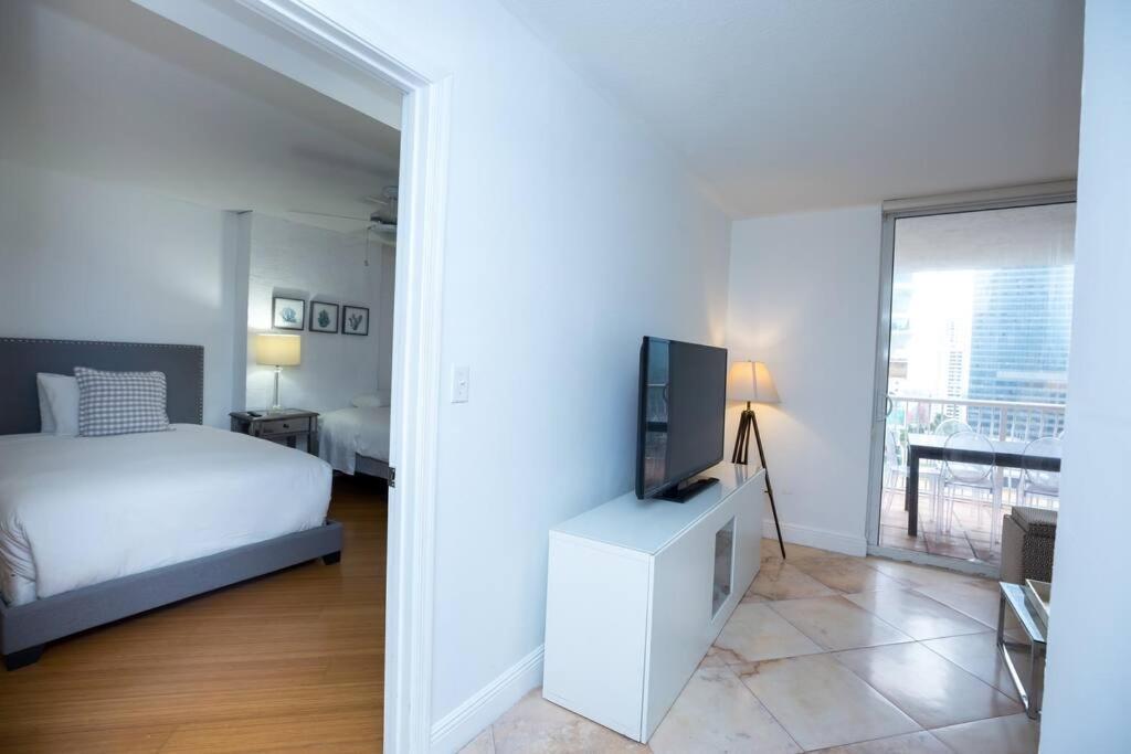 Amazing 2 Bedroom At Brickell, Free Parking Appartement *