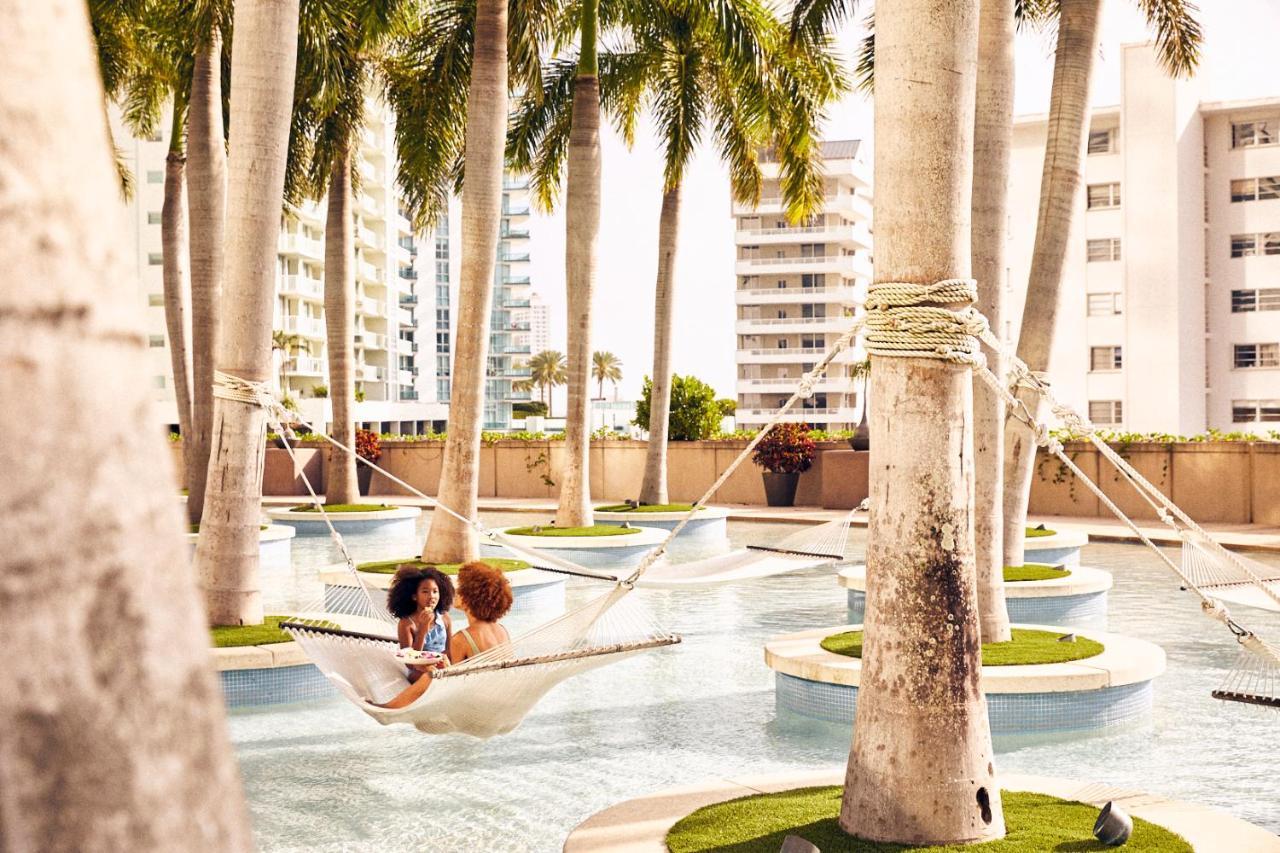 Four Seasons Hotel
