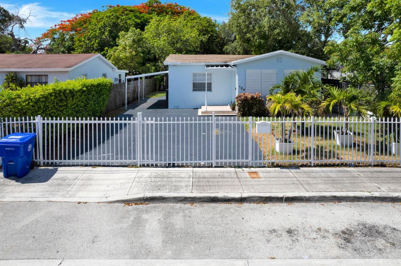 Very Modern Buena Vista Gem Near Wynwood Holiday home *