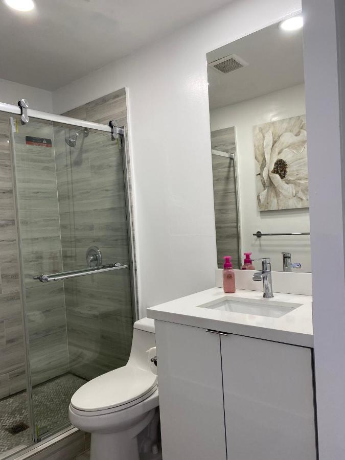 Modern Home, Excellent Location Vakantiehuis *
