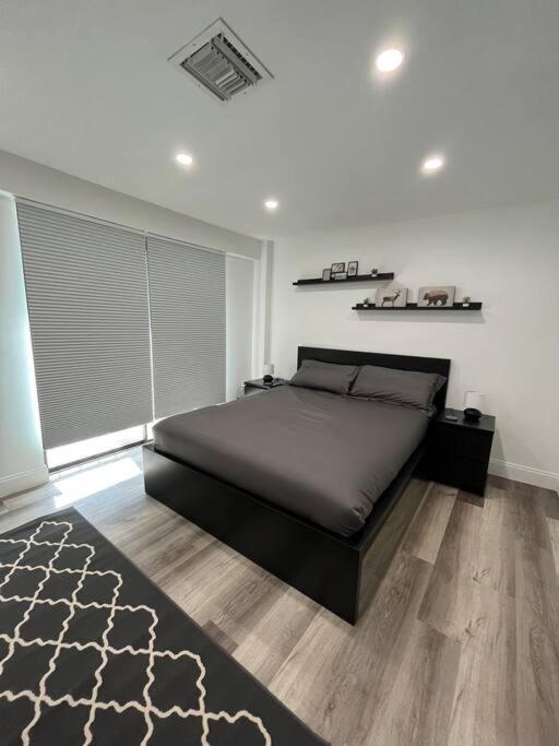 Reach-miami Hosting: Luxury Near Brickell *